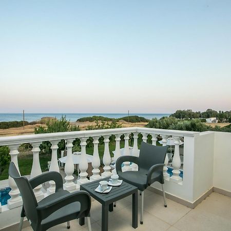 Rita Mare Seafront Villas Heated Pools Gennadi Exterior photo