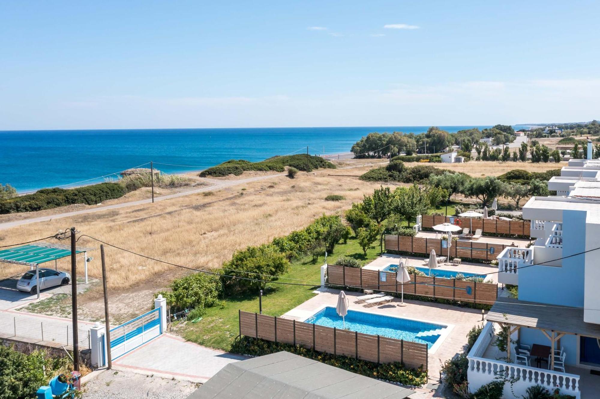 Rita Mare Seafront Villas Heated Pools Gennadi Exterior photo