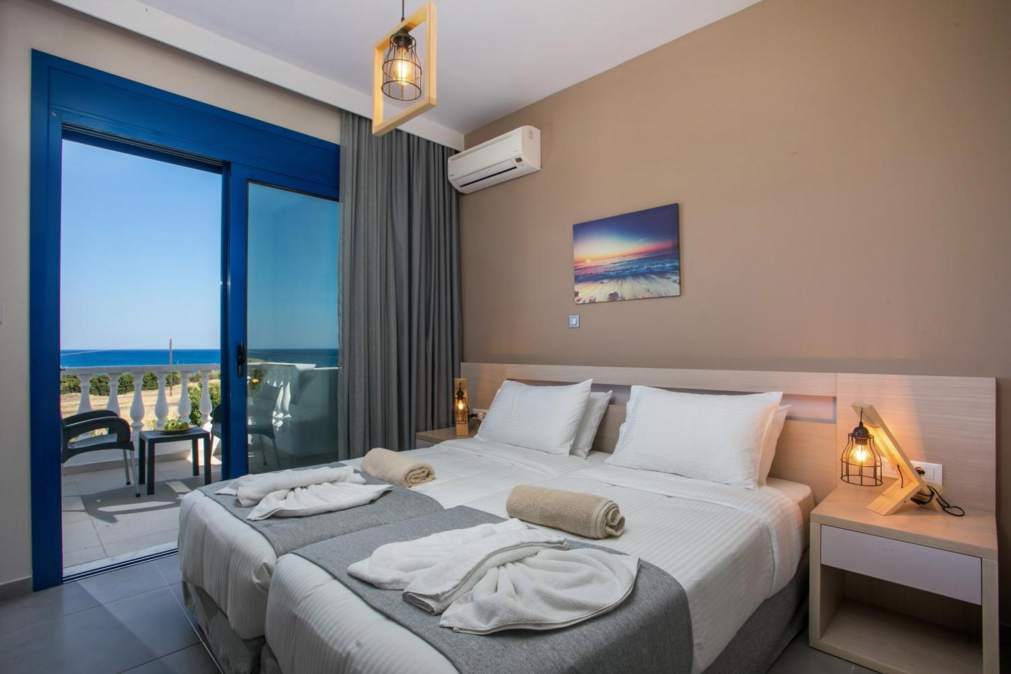 Rita Mare Seafront Villas Heated Pools Gennadi Exterior photo