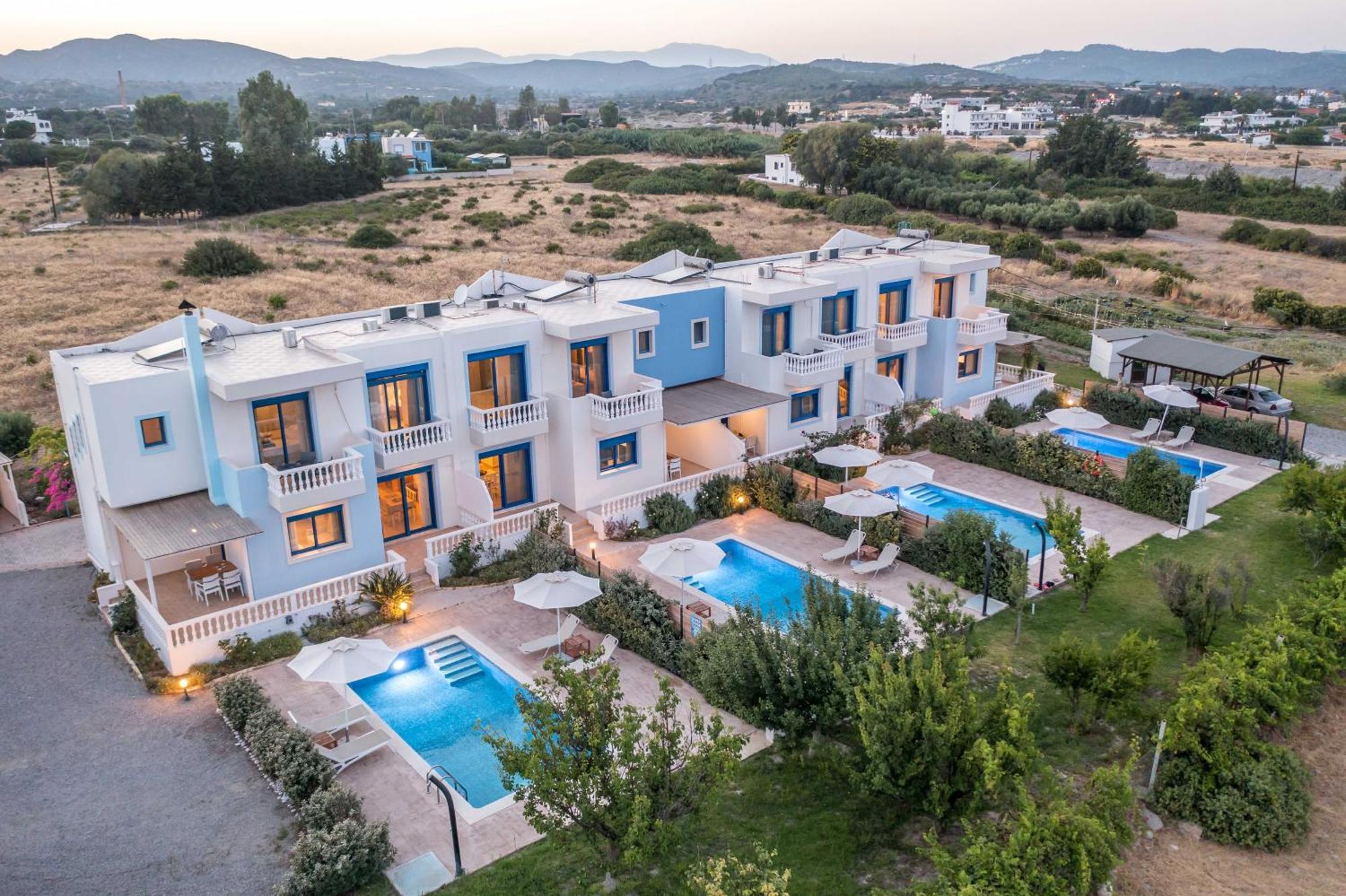 Rita Mare Seafront Villas Heated Pools Gennadi Exterior photo